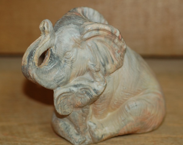 Kickingbird Elephant with Baby Statue